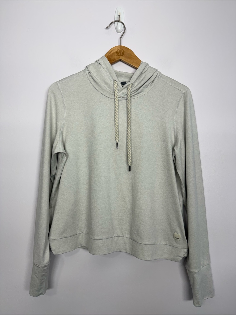 123: Vuori Halo Essential Hoodie Suede? Size Medium